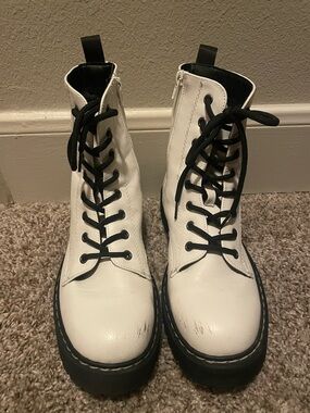Unionbay White Side-zip Combat Boots with Black Soles and Laces